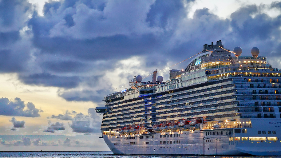 Buy Low Spotlight: Carnival Cruises (NYSE: CCL)