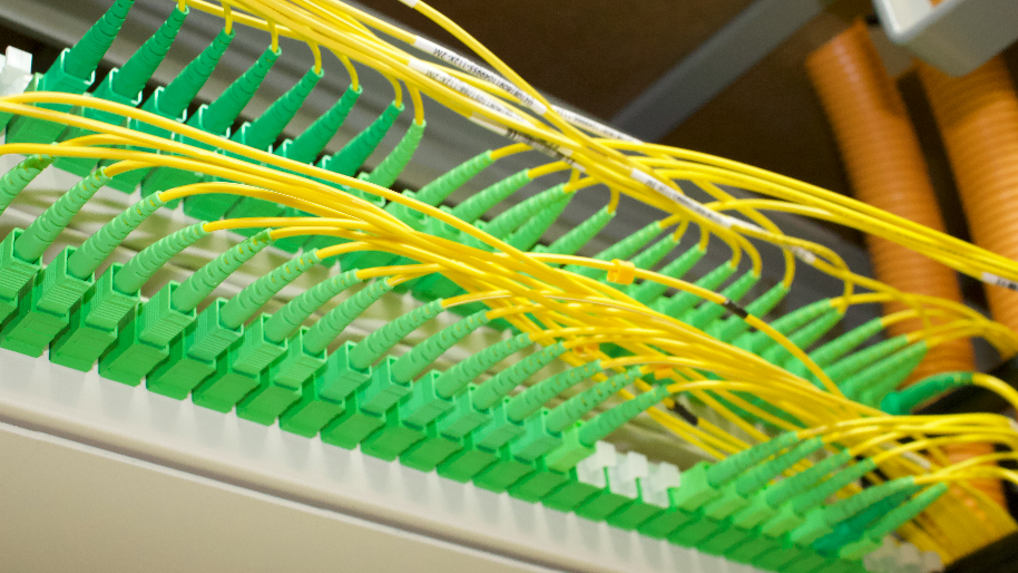 Fiber Optics and The AI Revolution Make This Stock a Winner