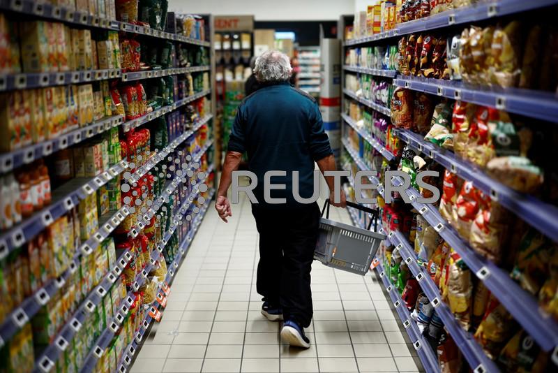 French consumer confidence falls unexpectedly in November