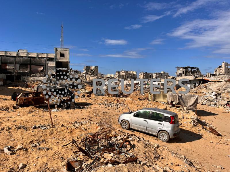 Israel ups bombing in central Gaza, strikes kill 17 people