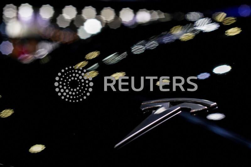 JPMorgan agrees to drop lawsuit against Tesla over stock warrants
