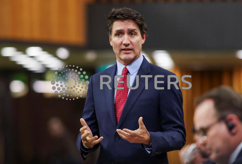 Canada PM Trudeau visits Florida to meet with Trump amid tariff threat