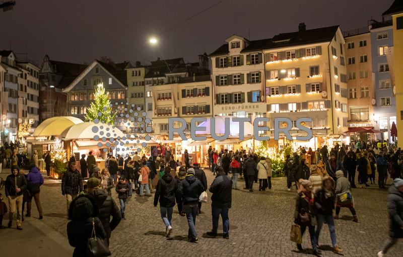 Swiss inflation ticks up less than expected in November