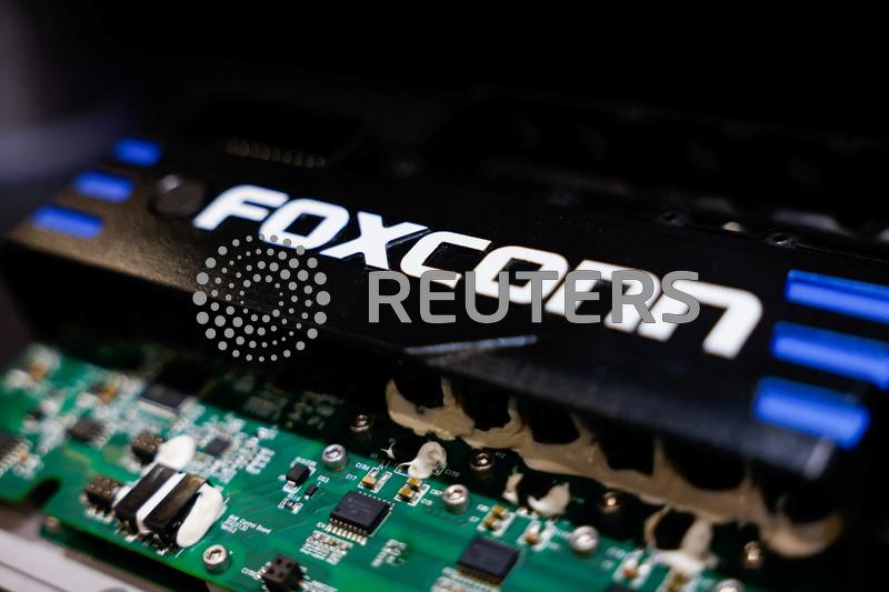 Foxconn fourth-quarter revenue up 15.2%