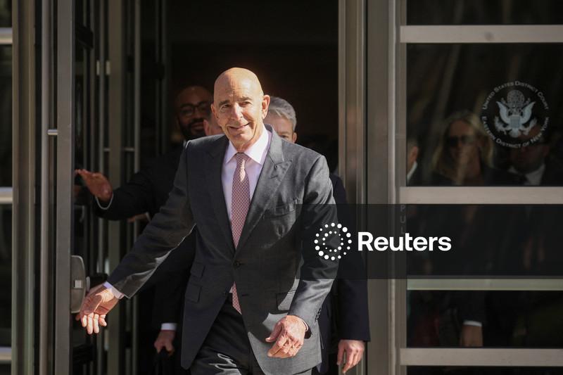 US special envoy praises Syrian leader's steps on foreign fighters