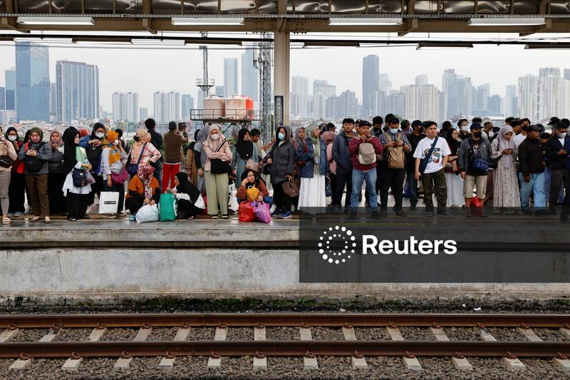 Indonesia to allow central government to lend to local authorities and state companies