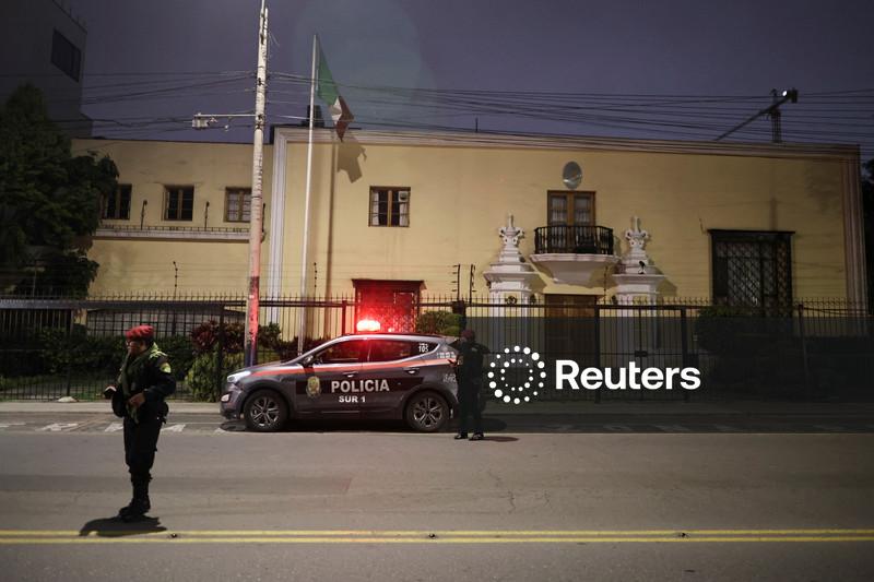 Peru breaks off diplomatic relations with Mexico after ex-PM flees to Mexican embassy
