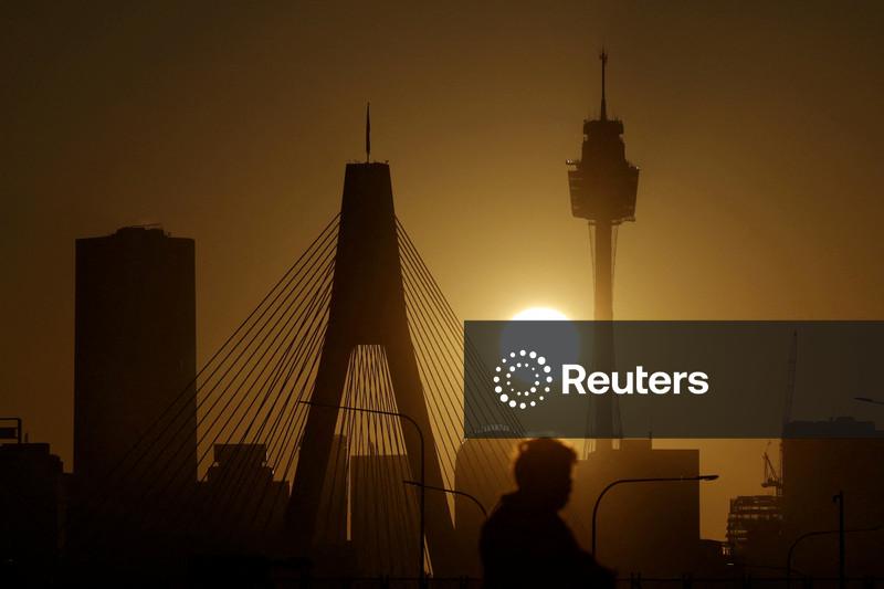 Backwater to breakout: Investors pivot to Australian small caps as blue-chip premiums bite