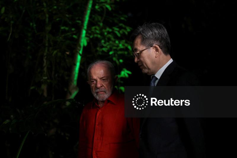 Analysis-China finds bigger role as US sidesteps Brazil climate summit