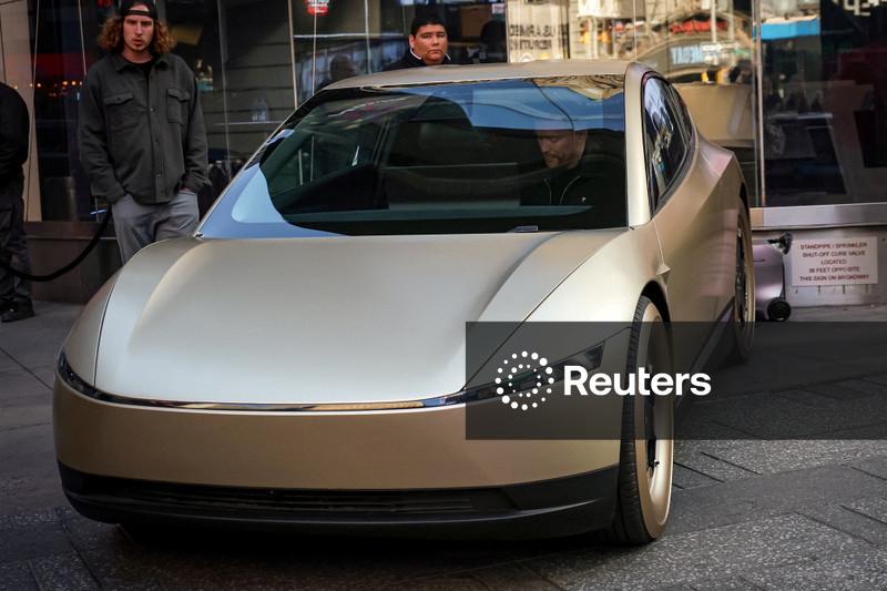 Tesla requires suppliers to avoid China-made parts for US cars, WSJ reports