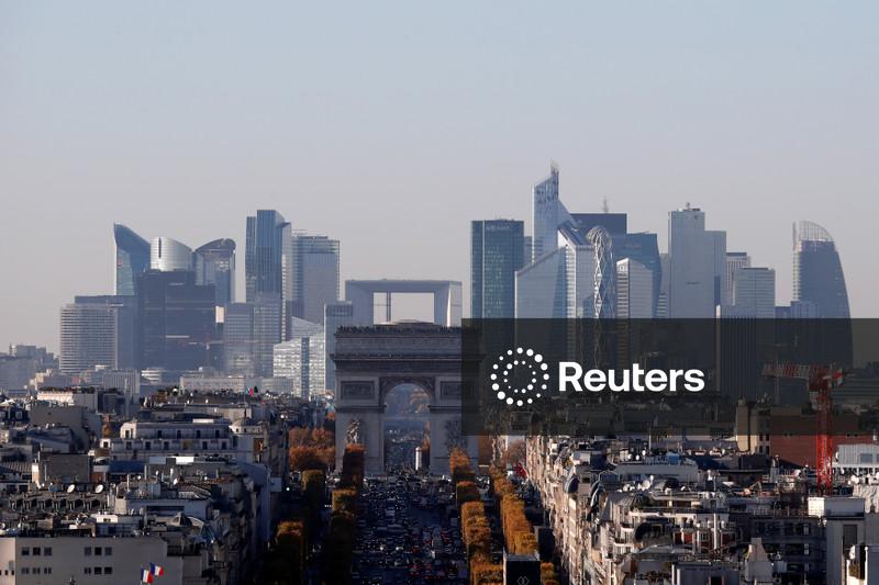 France nets 9 billion euros in new corporate investments despite budget battles