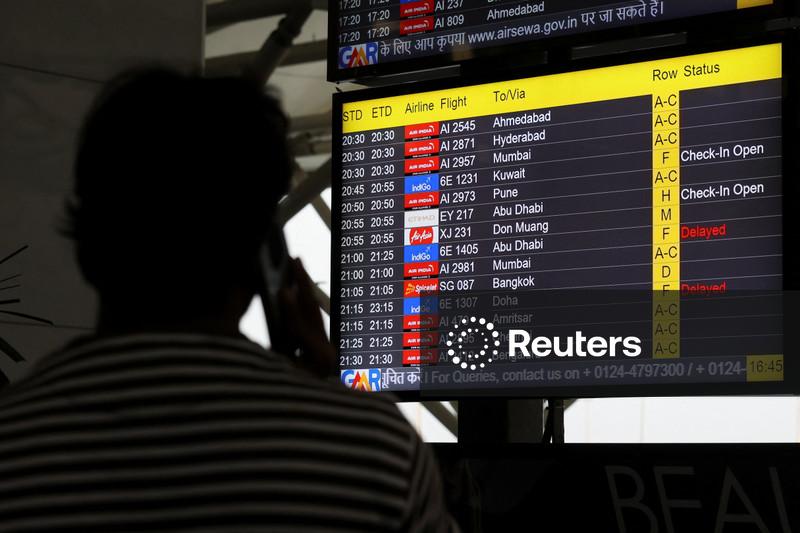 Global airlines race to fix Airbus jets; US reports little disruption