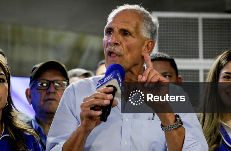 Conservative Asfura leads Honduras presidential elections, per preliminary results