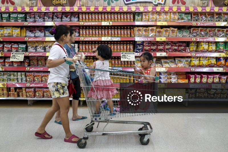 Thai consumer confidence hits 6-month high in November, survey shows