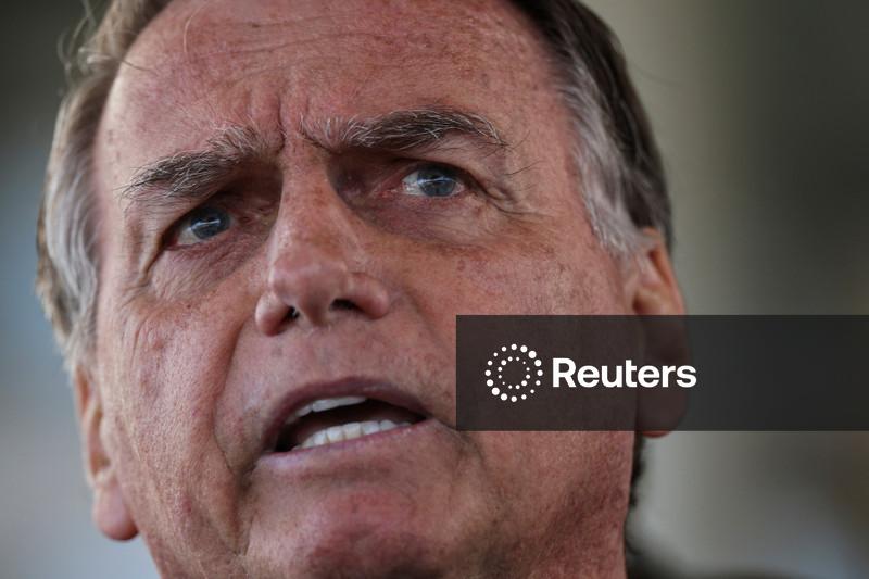 Brazilian lawmakers approve law to cut Bolsonaro jail term, AFP reports