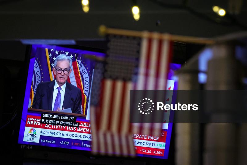 Analysis-Fed signals pause on rate cuts as investors navigate data darkness and leadership change