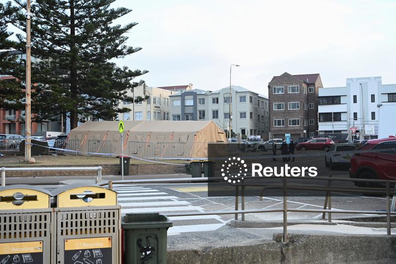 'Hero' who disarmed Bondi gunman recovering after surgery, family says