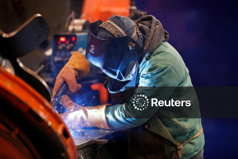 Report says Amtrak's new higher-speed trains delayed by planning, track issues