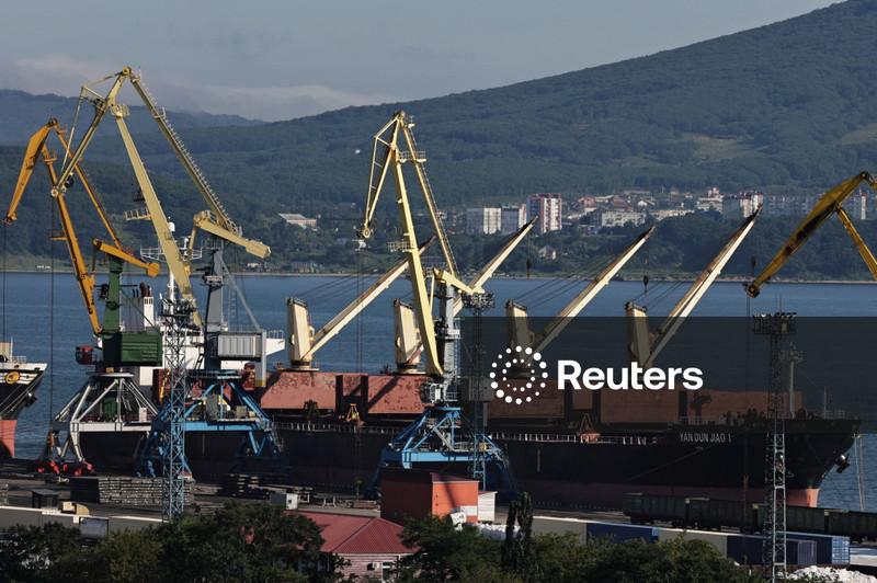 Oil rises as investors weigh outcome of Trump–Zelenskiy meeting