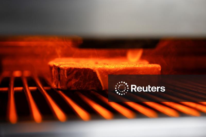 China imposes curbs on beef imports to protect domestic industry