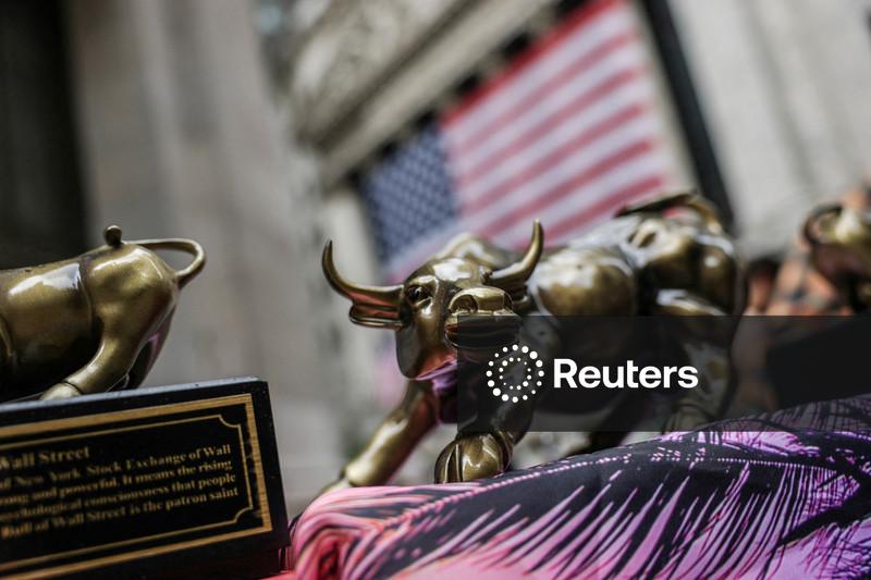 Top hedge funds led by D.E.Shaw, Bridgewater and Balyasny deliver big gains in 2025 