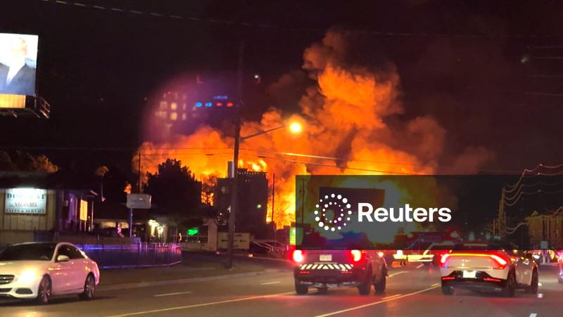 Fire engulfs Denver apartment building under construction, causing power outages