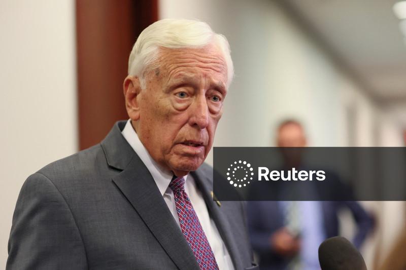 Democrat congressman Steny Hoyer to retire after more than 40-year career, Washington Post reports
