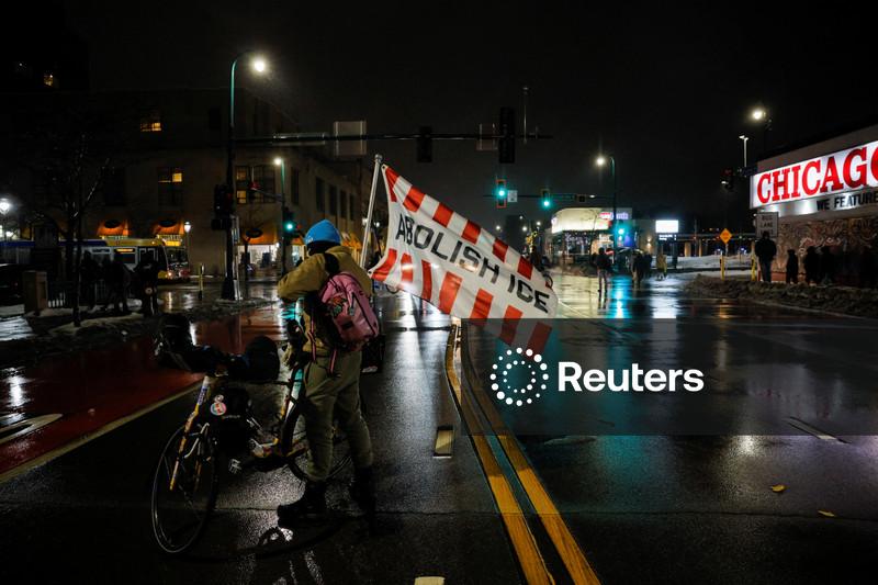 With tension high in Minnesota, border agent shoots two in Oregon traffic stop