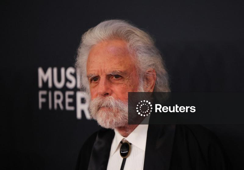 Bob Weir, Grateful Dead co-founder and rhythm guitarist, dead at 78