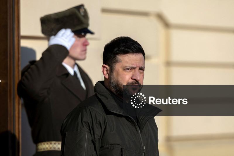 Ukrainian team heading to US for security guarantee talks, Zelenskiy says