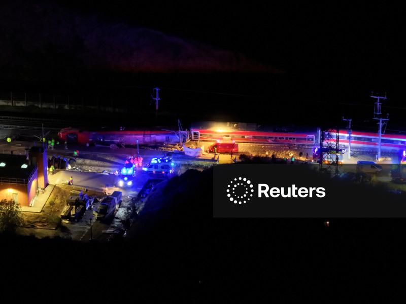 Two high-speed trains collide in Spain, 21 killed