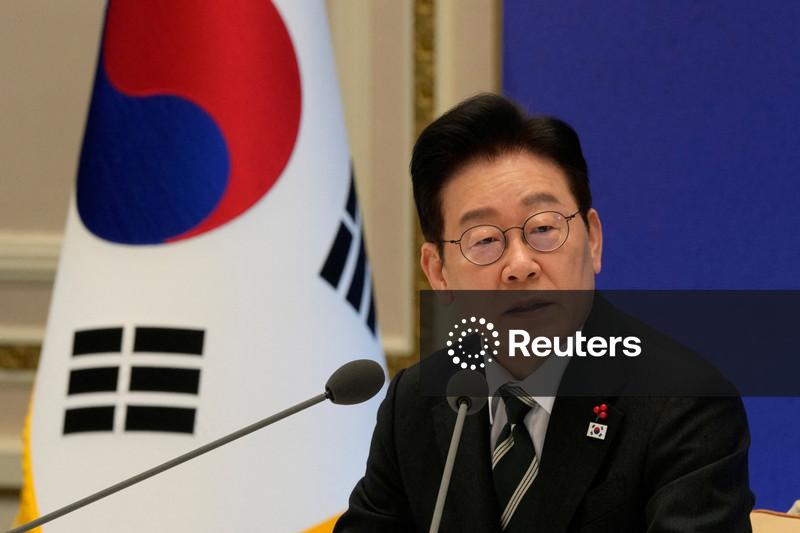 South Korea's Lee sees won strengthening to 1,400 level, stocks still undervalued
