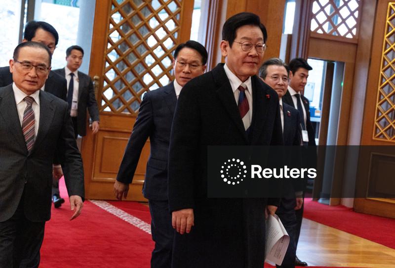 South Korea's Lee plays down proposed US chip tariffs, warns of higher prices