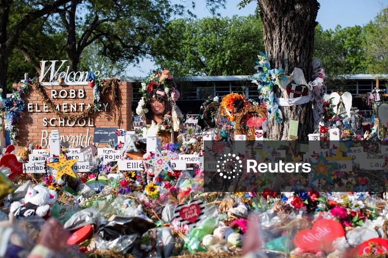 Former Texas police officer acquitted in Uvalde school shooting trial