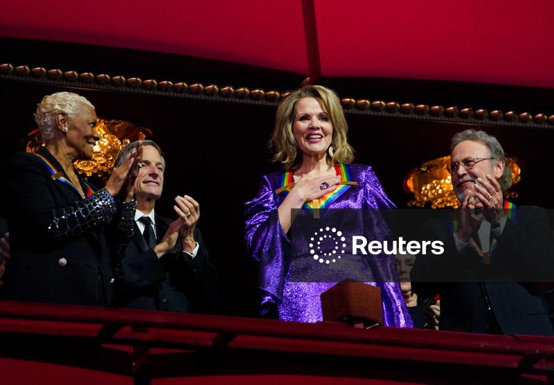 Opera star Renee Fleming withdraws from Kennedy Center May performances