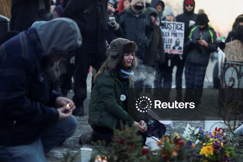 Federal immigration agents kill another US citizen in Minneapolis, sparking protests