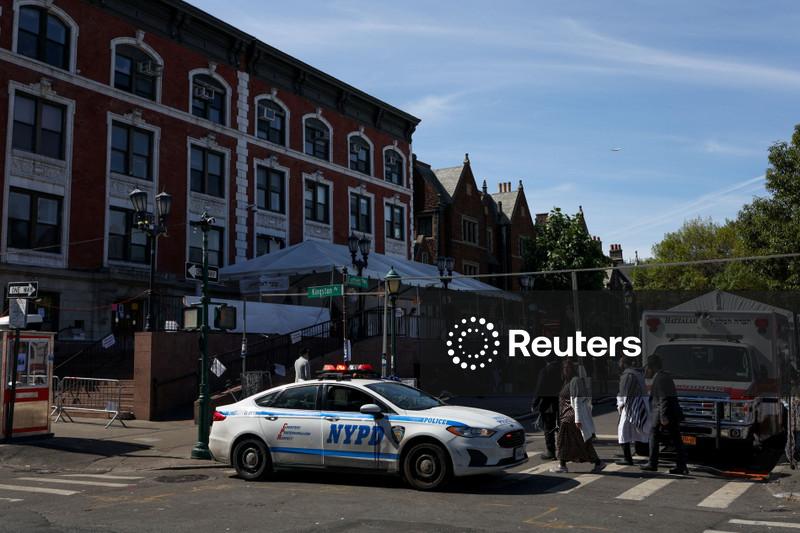 Car slams into entrance of New York City synagogue, no injuries reported