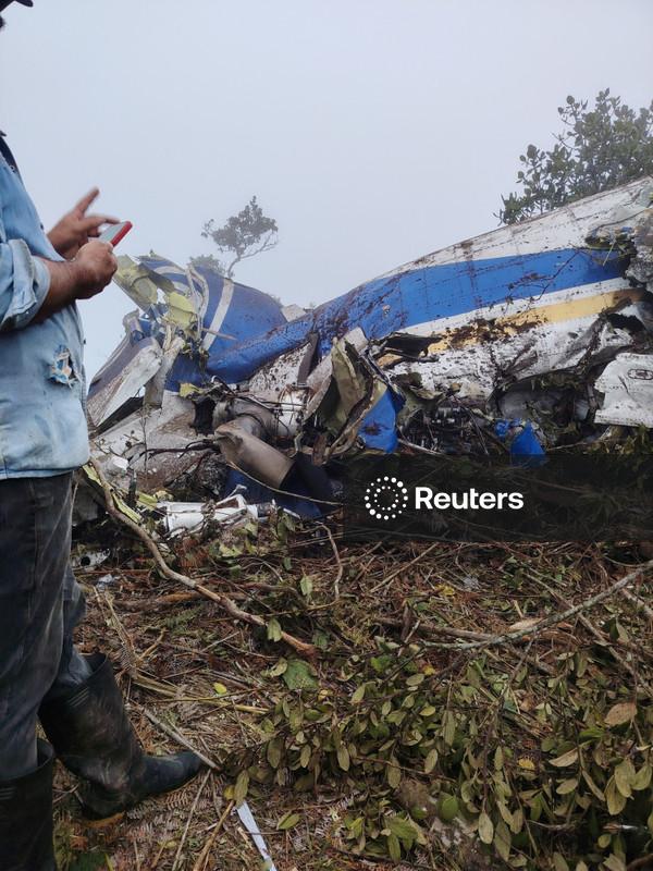 Plane crash in Colombia kills 15, including politician