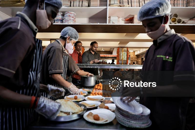 India services activity ticks up in January, PMI shows