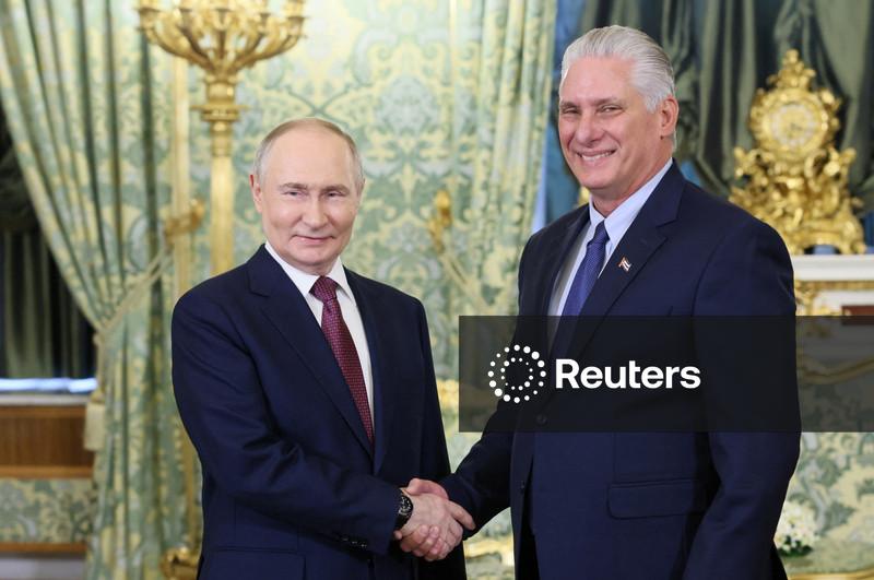 Russia will continue to supply oil to Cuba, RIA cites ambassador