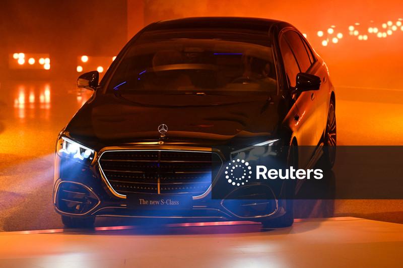 Mercedes reports 2025 earnings plunge in year rocked by tariffs, China woes