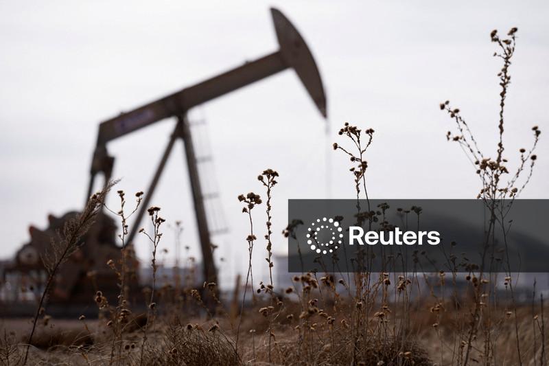 Oil steady as traders brace for U.S.–Iran nuclear talks