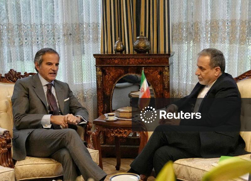 Iran foreign minister met IAEA chief ahead of nuclear talks