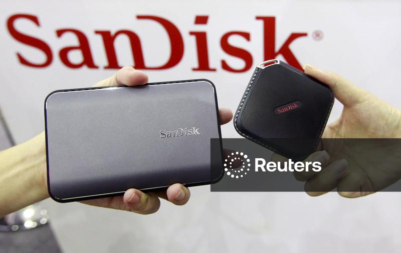 Western Digital to sell $3.17 billion stake in Sandisk