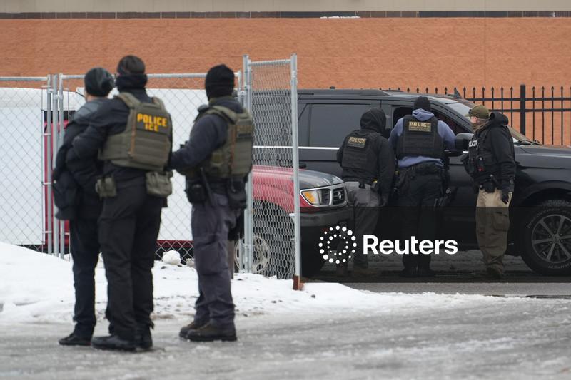 US judge throws out immigration board's ruling endorsing Trump mass detention policy