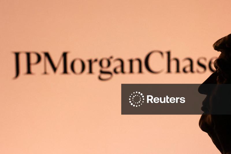 JPMorgan in talks to bank for Trump's Board of Peace, FT says