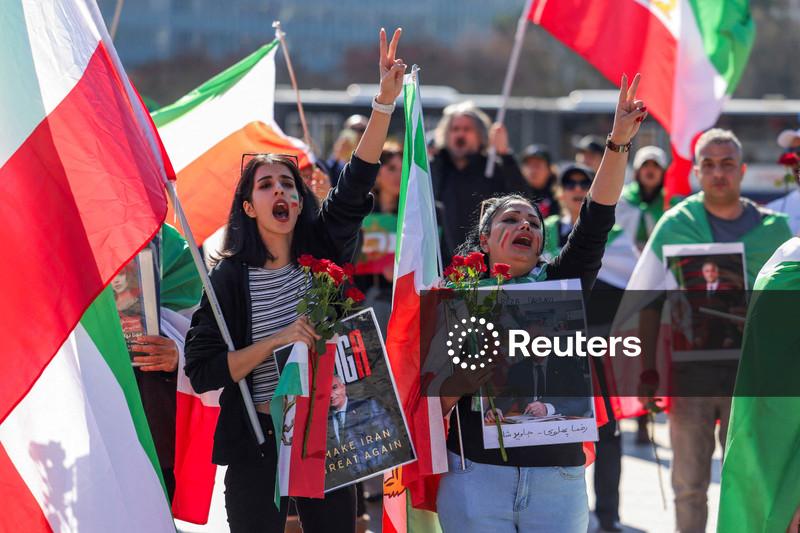 US-Iran talks end with no deal but potential signs of progress