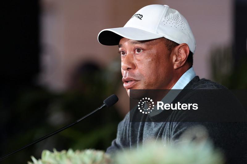 Golf-Tiger Woods arrested on DUI charge after Florida car crash