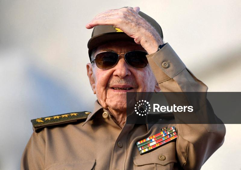 Cuba's Raul Castro, wanted by US, appears at event in Havana