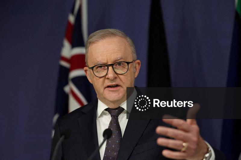 Australia PM Albanese apologises for crude Kylie Minogue remark